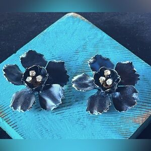 Black & Silver Vintage Rhinestone Enamel Flower Clip on Statement Earrings